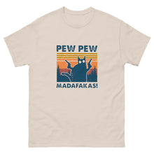 Cargar imagen en el visor de la galería, Camiseta &quot;Pew Pew, Madafakas!&quot;