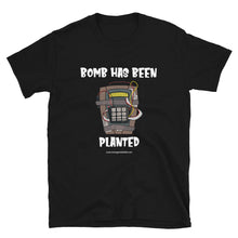 Cargar imagen en el visor de la galería, Camiseta &quot;Bomb has been planted -CS GO&quot;