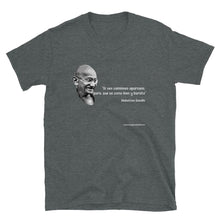 Cargar imagen en el visor de la galería, Camiseta Gandhi