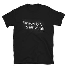 Cargar imagen en el visor de la galería, Camiseta &quot;Freedom&quot;